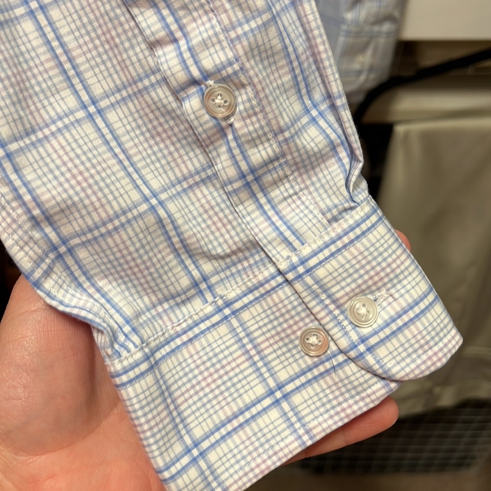 Mens button down - Picture 4 of 5